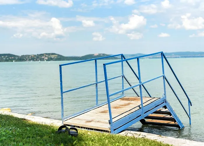 Blue Apartment Zamardi